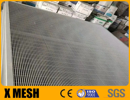 80mm X 100mm Square Post Anti Climb Mesh Fence สีเขียว สําหรับสนามพาณิชย์